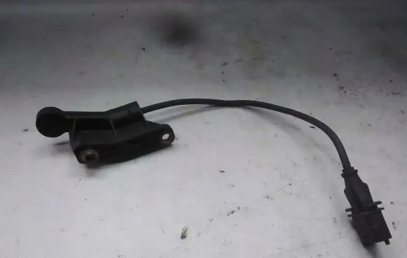 Opel Zafira B Camshaft speed sensor 90536054