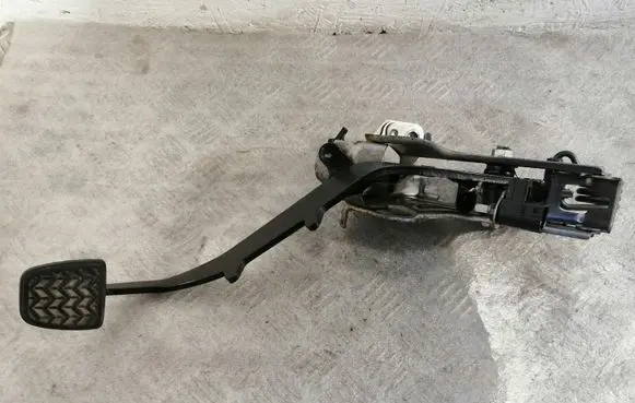 Clutch pedal