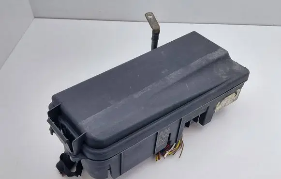 Opel Vectra C Fuse box set 13112920 13112920AM 519037014