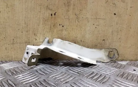 Fiat Ducato Fender mounting bracket