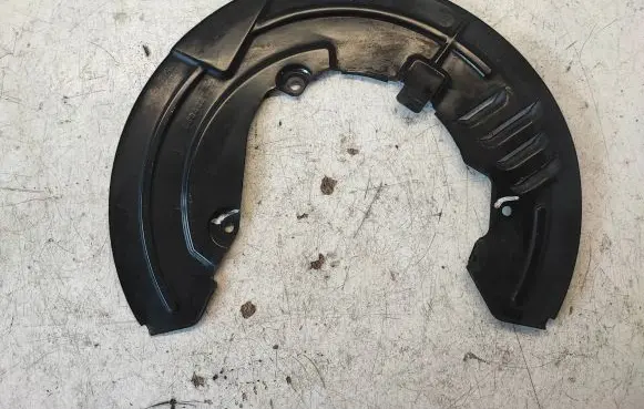 Chevrolet Camaro Front brake disc dust cover plate 22802367