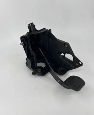 Renault Master III Brake pedal 180101626R 465105948R 10223591