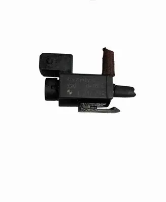 BMW 5 E39 Turbo solenoid valve 1742712