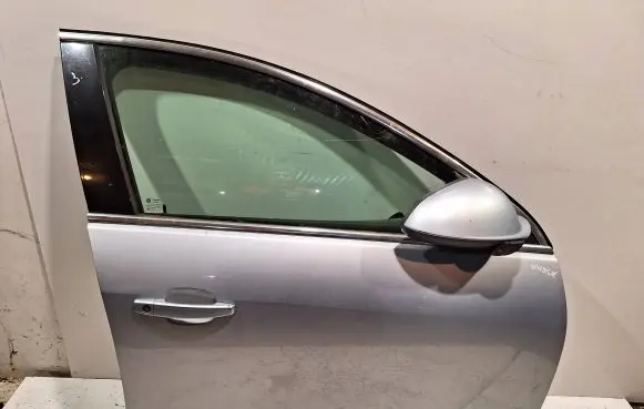 Opel Insignia A Front door