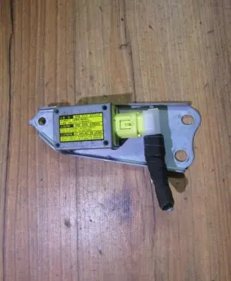 Lexus IS 200-300 Airbag deployment crash/impact sensor 8986053030 252300-1490