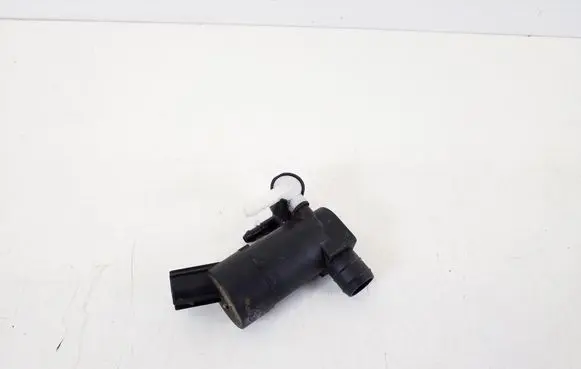 Volvo V50 Windscreen/windshield washer pump 1S7117K624FE
