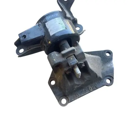 KIA Carens III Engine mount bracket 
