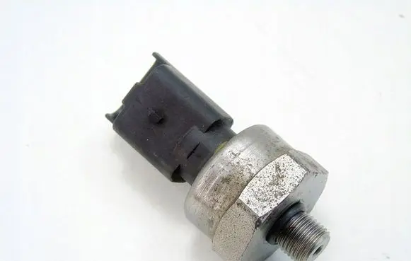 Renault Laguna I Fuel pressure regulator 
