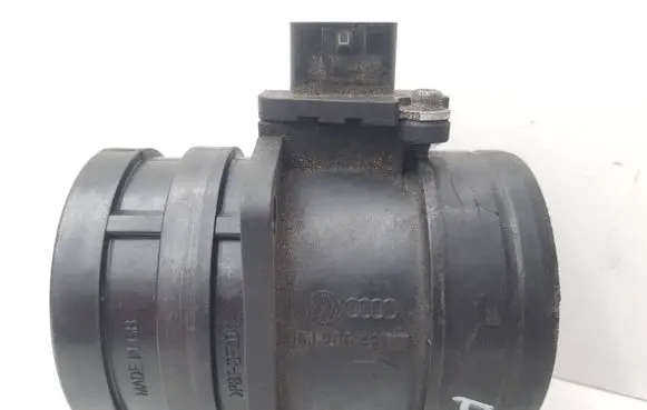 Audi A5 8T 8F Mass air flow meter 06J906461