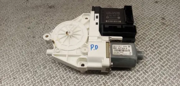 Volkswagen Golf Plus Front door window regulator motor 5M1837402B