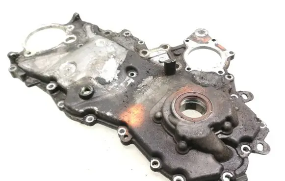 Toyota Yaris Timing chain cover 