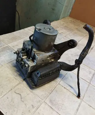BMW 5 GT F07 ABS Pump 6851394 3451685139401 3452685139601