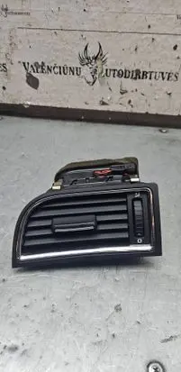 Skoda Superb B6 (3T) Dashboard side air vent grill/cover trim 3T0819701 1461148