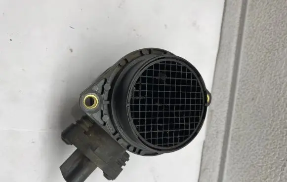 Volkswagen Sharan Mass air flow meter 6A906461