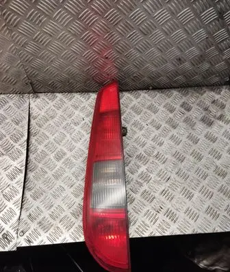 Rear/tail lights