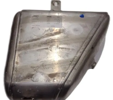Audi Q7 4M Pneumatic air compressor intake pipe/hose 