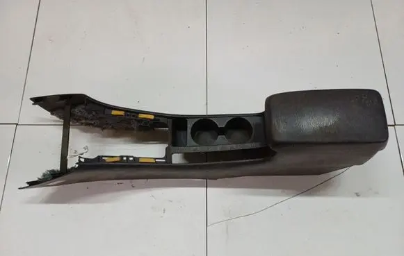 Toyota Corolla E120 E130 Center console 5890102110