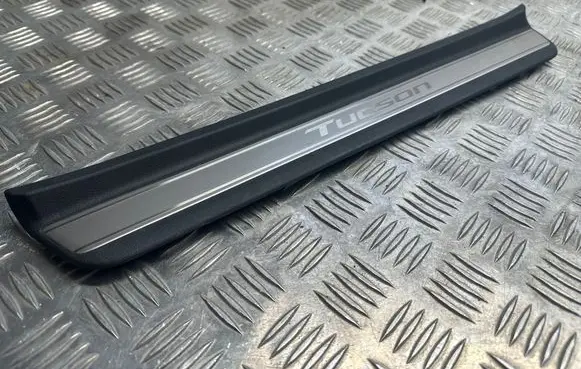 Hyundai Tucson IV NX4 Other sill/pillar trim element 85883N7500