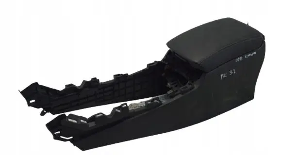 Infiniti Q60 Center console