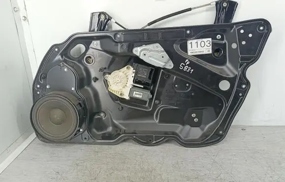Volkswagen PASSAT B6 Front door window regulator with motor 3C1837756G