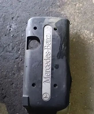 Mercedes-Benz E W211 Engine cover (trim) A6460100267