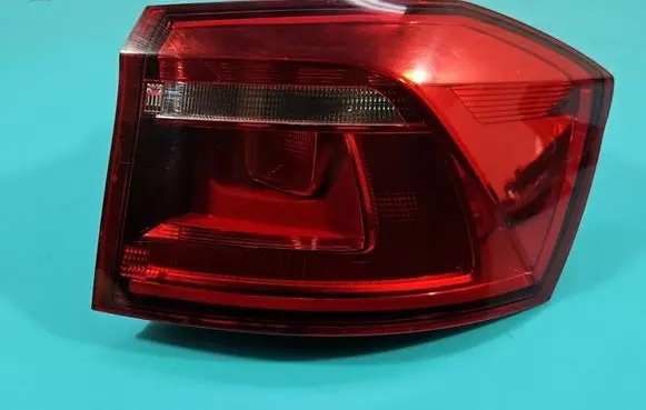 Volkswagen Golf Sportsvan Rear/tail lights 510945096R IMPRK1606236