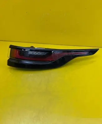 Land Rover Range Rover Velar Rear/tail lights