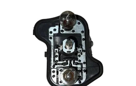 Volkswagen Golf V Tail light bulb cover holder 1K6945257 28492102