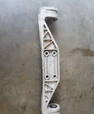Fiat Sedici Rear differential/diff mount bracket 2962180J2