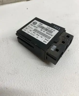 BMW 5 E60 E61 Seat control module 000305743 9167237 00401838