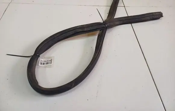 Opel Combo C Rubber seal front coupe door 