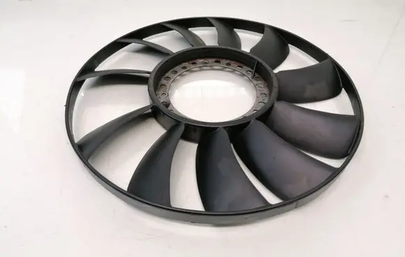 Volkswagen PASSAT B5 Fan impeller 058121301B