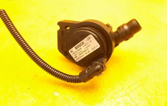 Opel Astra L Electric auxiliary coolant/water pump 9833874480