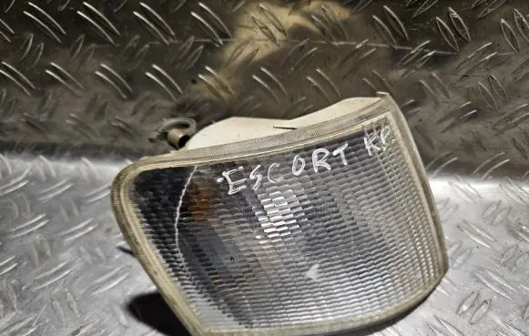 Ford Escort Front indicator light 92AG13368AA