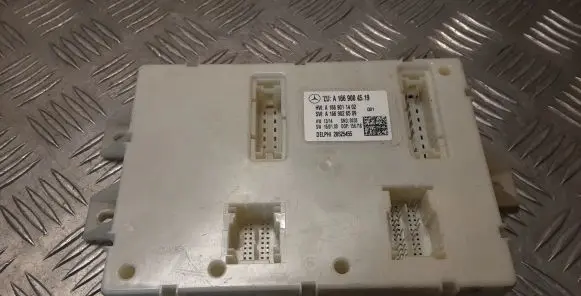 Mercedes-Benz GLE (W166 - C292) SAM control unit A1669004519