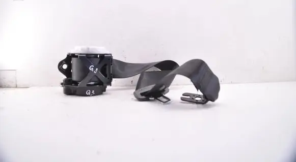 Audi Q3 8U Rear seatbelt 8U0857805