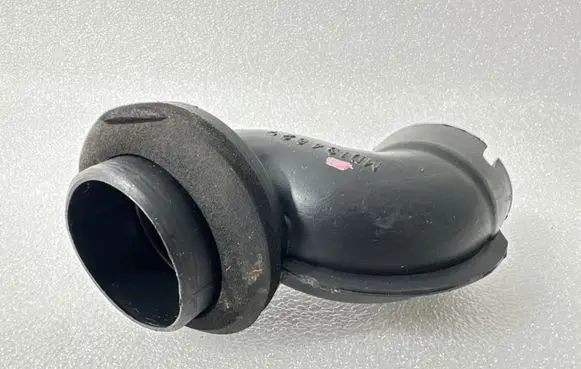 Mitsubishi Eclipse (D21A/D22A/D27A) Air intake duct part MD134627