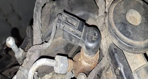 Peugeot 407 Fuel injector 9647247280