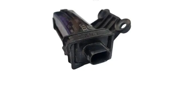 Audi A8 S8 D3 4E Tire pressure sensor 4E0907277 10047742 002BE00001