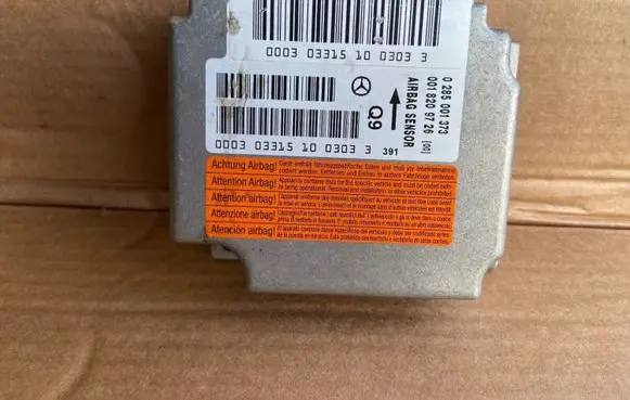 Mercedes-Benz C W203 Airbag control unit/module A0285001373