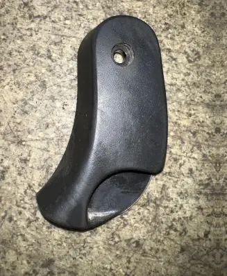 BMW 3 E46 Engine bonnet (hood) release handle 8223163