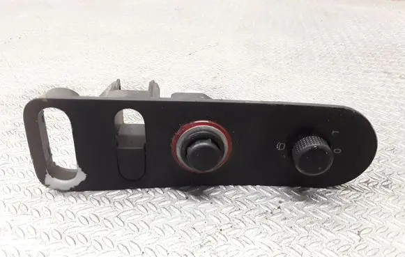 Wing mirror switch
