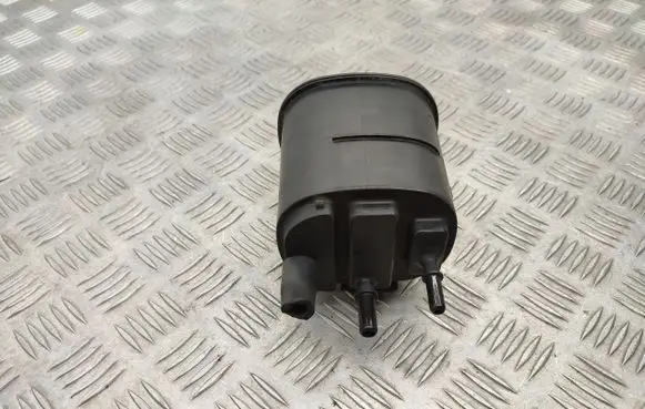Active carbon filter fuel vapour canister