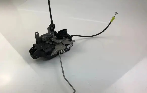 Volvo XC90 Coupe door lock (next to the handle) 31349894