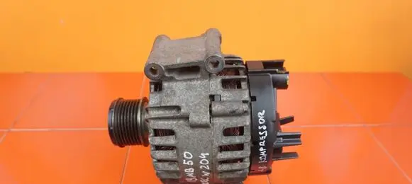 Mercedes-Benz C AMG W204 Generator/alternator A2711541502 19MB50