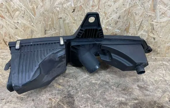 BMW 3 F30 F35 F31 Air filter box 70518554 70519058