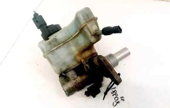 Master brake cylinder