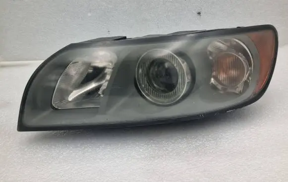 Volvo V50 Headlight/headlamp 30698885 0301198203
