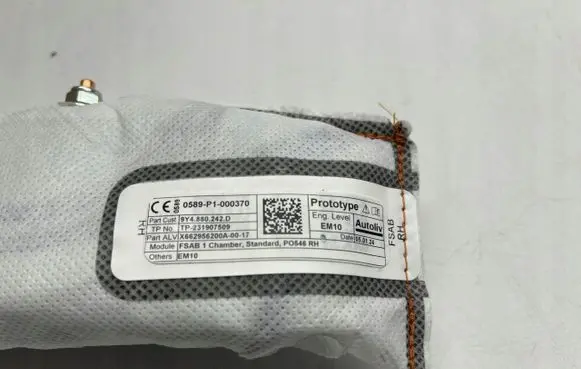 Porsche Cayenne (9Y0 9Y3) Seat airbag 9Y4880242D