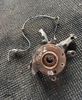 Renault Captur Front wheel hub 401335700R